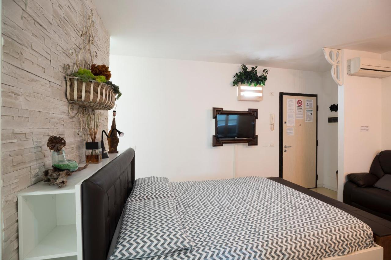 Come Sentirsi A Casa Piacenza Bagian luar foto
